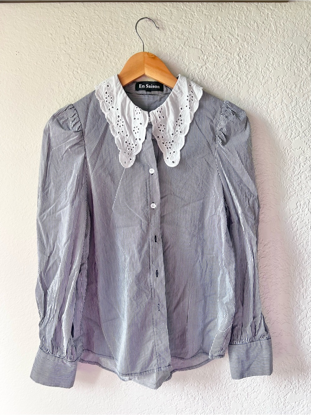 En Saison Black White Pinstripe Lace Collar Top Sz XS - Picture 1 of 5